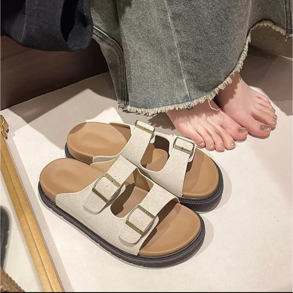 Dép Lê Nữ Quai Ngang Khuy Cài Thời Trang DE2QUA